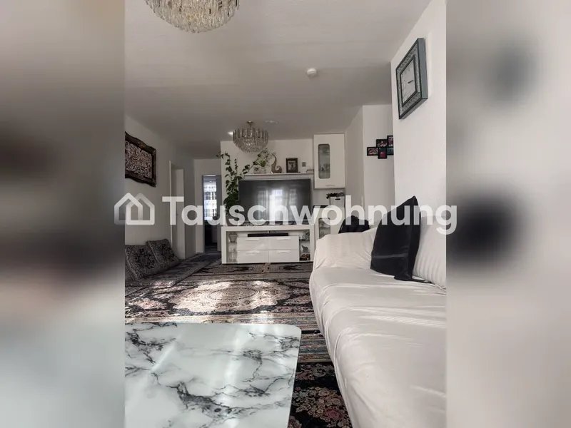 Tauschwohnung: 4-Zimmer-Wohnung gegen,5-7 in Rudow zum Tausch — photo 1